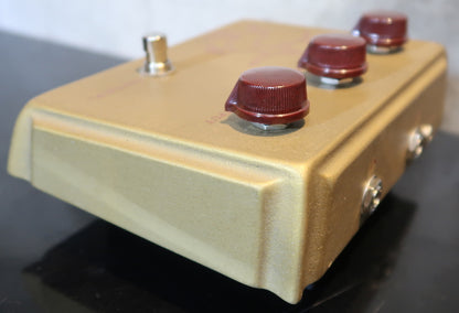 Klon CENTAUR Gold Case Long Tail