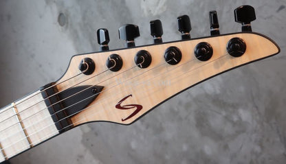 Skervesen Custom Shop Mirage 6 / Trans Red