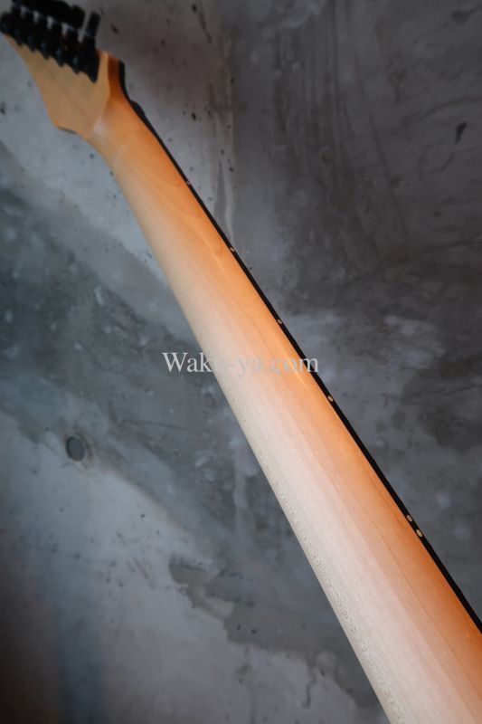 Skervesen Custom Shop Mirage 6 / Trans Red