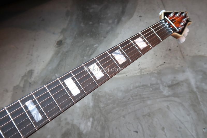 EVH Wolfgang "5A" Flamed Maple Top 3-Color Sunburst