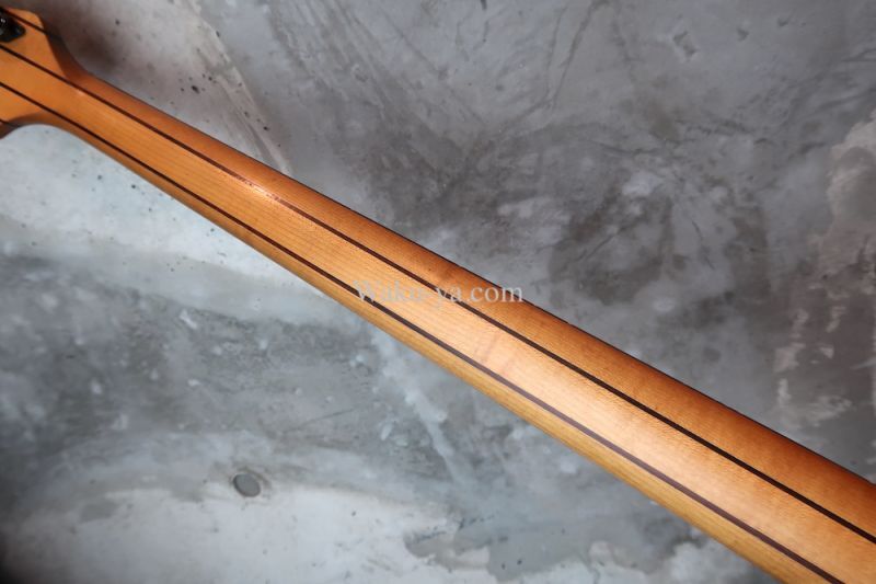 B.C. Rich USA Innovator Fretless Bass '95