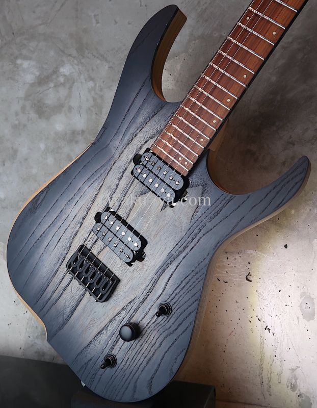 Skervesen Velociraptor 6-Strings / Trans Black Top