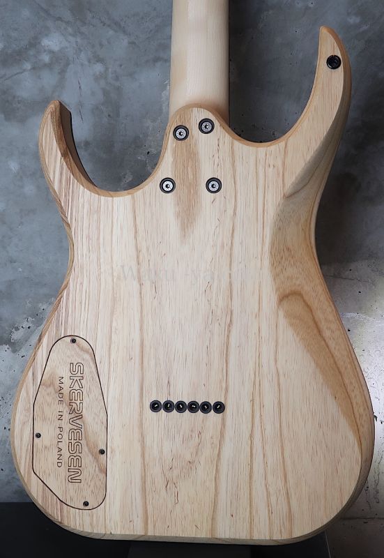 Skervesen Velociraptor 6-Strings / Trans White Top