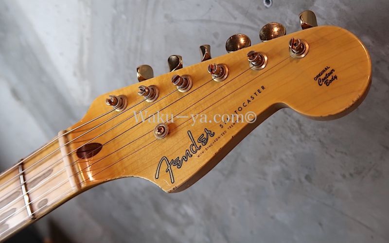 Fender Custom Shop Limited Edition 1955 Stratocaster Bone Tone / HLE Gold Aged Relic