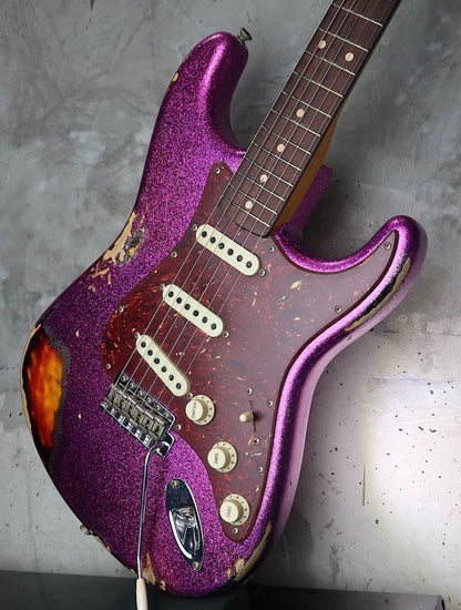 Fender Custom Shop ’62 Stratocaster Heavy Relic / Magenta Sparkle