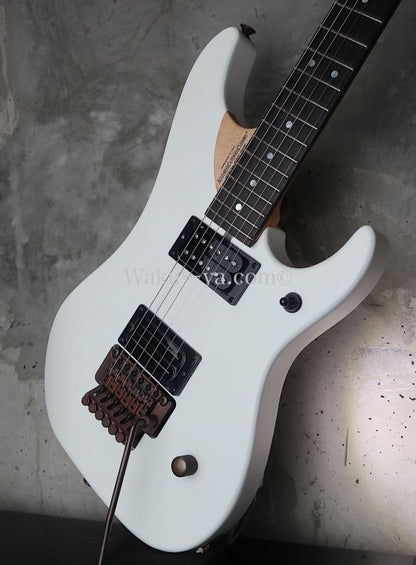 Washburn N4 Nuno Bettencourt White Prototype / Bronze Hardware