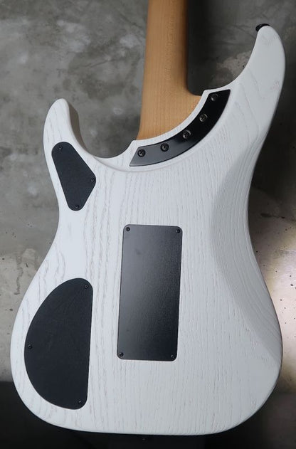 Washburn N4 Nuno Bettencourt White Prototype / Black Hardware