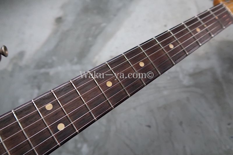 Fender Custom Shop 1963 Stratocaster Journeyman Relic Faded Red Sparkle