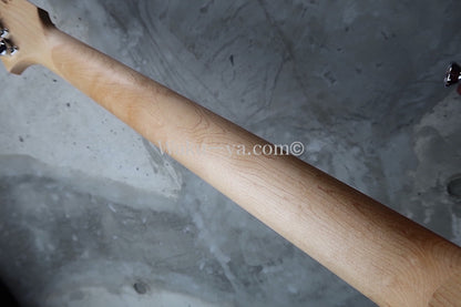 B.C. Rich Gunslinger Mahogany Reverse Head Natural