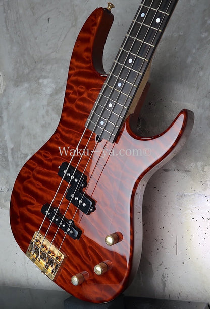 Valley Arts Custom Pro USA Bass / Brown Quilt TOP