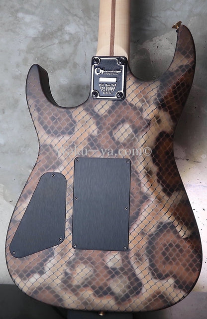 Charvel USA Custom Shop Warren De Martini/ Signature / SnakeSkin Graphic　(1)