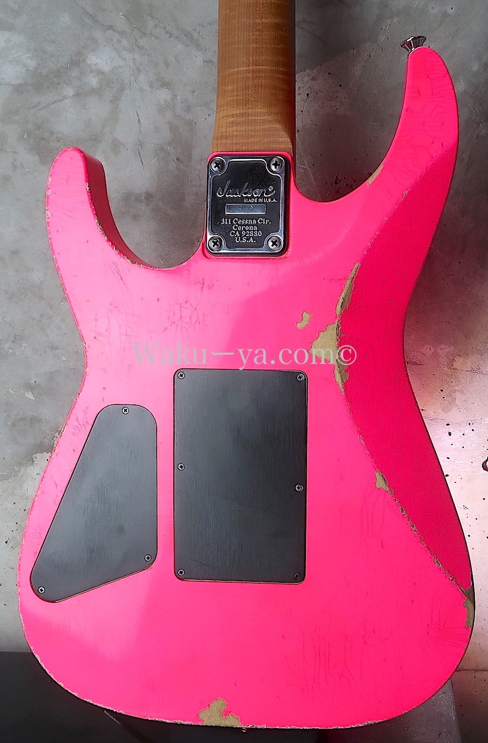 Jackson USA Custom Shop " Master Built" Dinky HSH Relic / Neon Pink