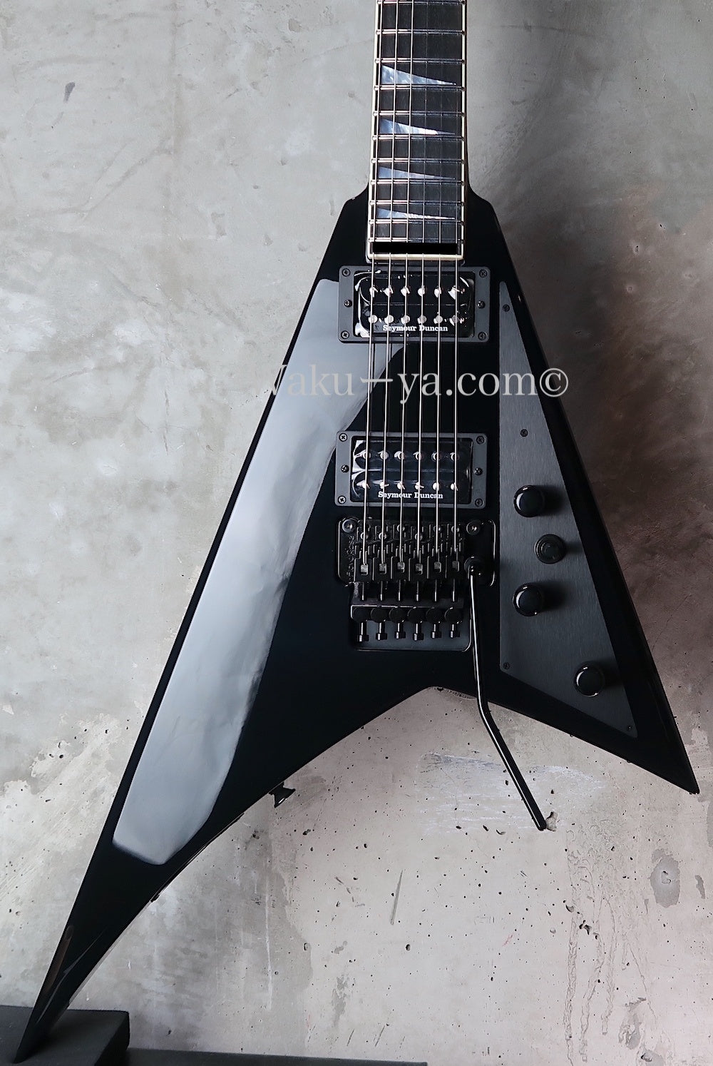 Jackson USA RR-1 Randy Rhoads V / Black / Custm Shop　Certificate