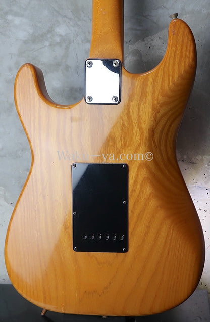 Valley Arts '78　Stratocaster SSS / Natural