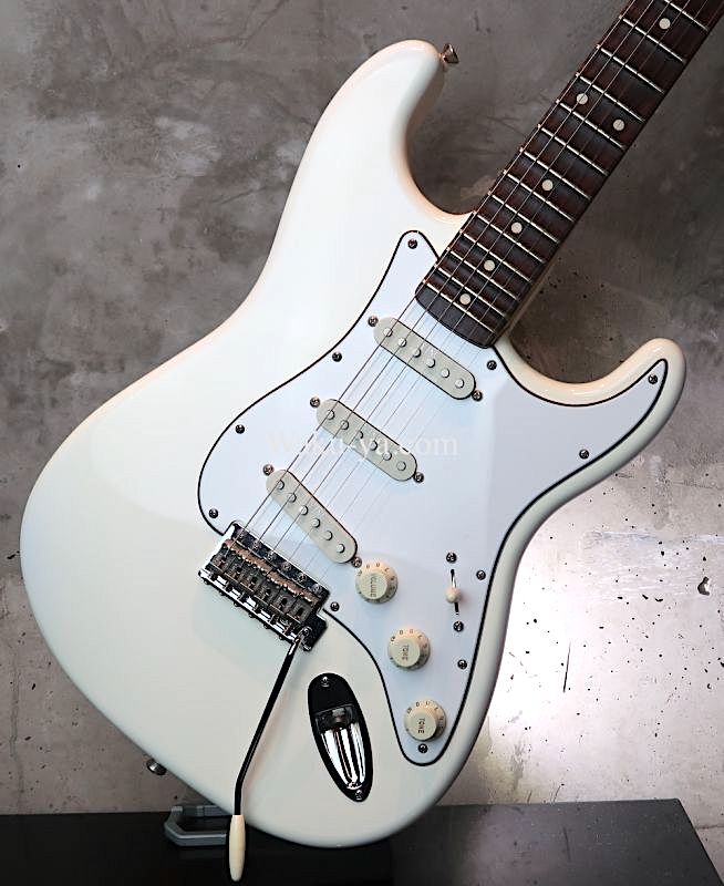 Davis Custom Guitars Yngwie Malmsteen Scalloped / Olympic White